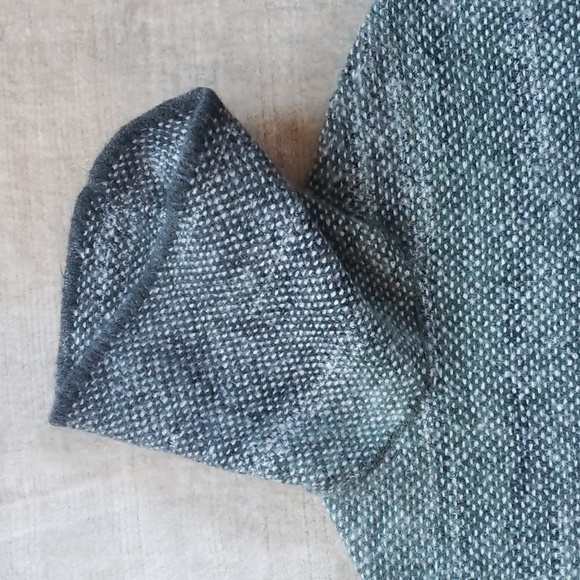 Max Studio Roll Neck Chunky Knit Cropped Sweater | Green & White | XS - Picture 2 of 5